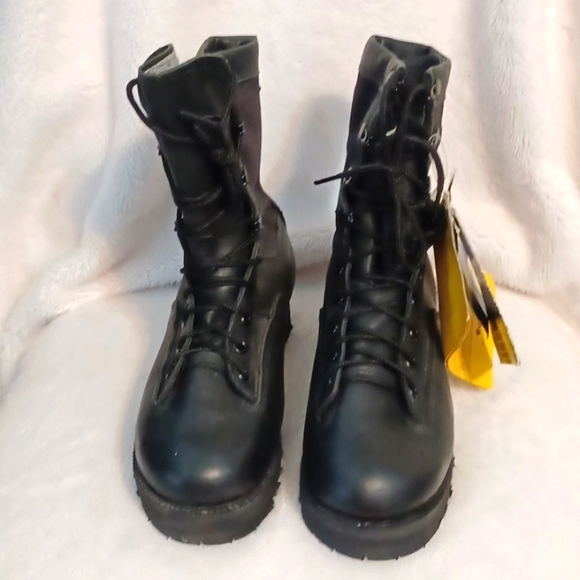 Gore-TEX BEST DEFENSE COMBAT BOOT SIZE 7 BELLEVILLE CAMBRELLE CORDURA VIBRAM - Picture 1 of 14